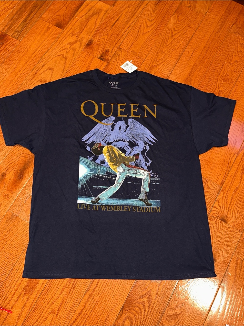 Queen Live At Wembley Stadium Navy Blue Men’s Band Tee Size XXL NWT